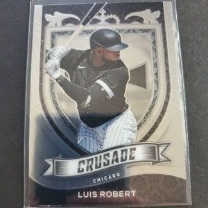 2021 Panini Crusade Luis Robert # 6